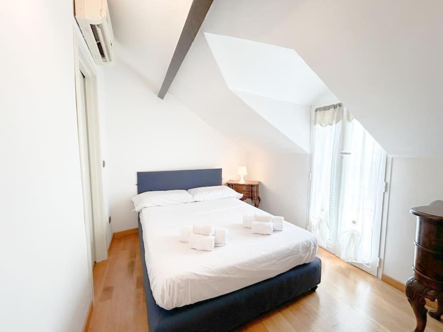 Elegante Mansarda 300Mt Dal Mare - Centro - Wifi Savona Exterior foto